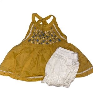 Artisan New York Baby Girl 2 piece outfit